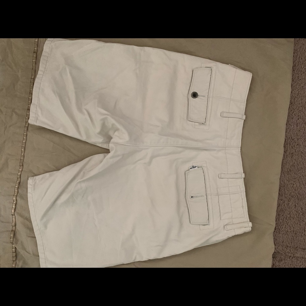 Walk shorts - Picture 2 of 3